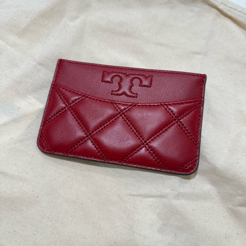 TORY BURCH QUILTED CARD HOLDER WITH ZIPPER